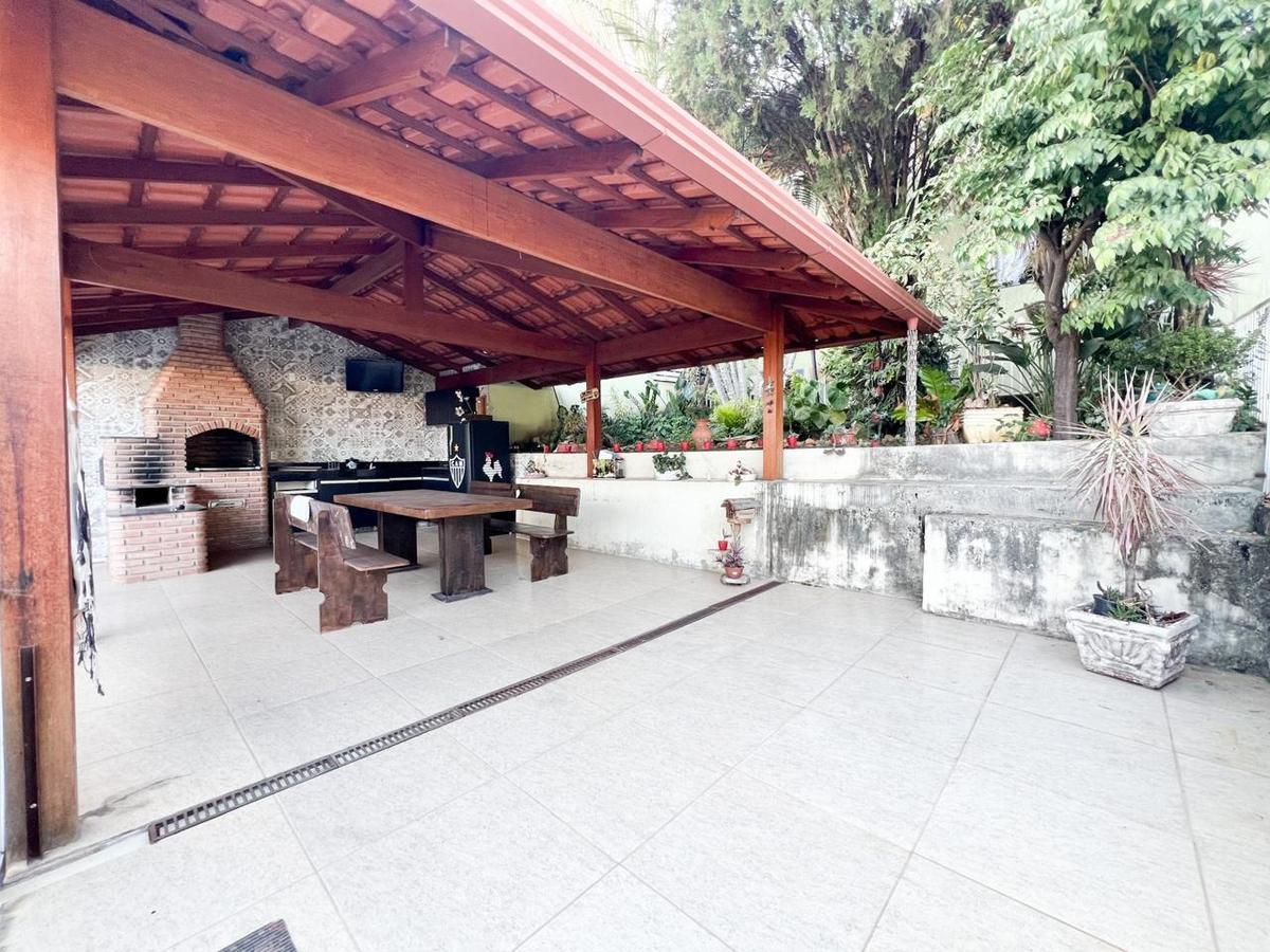 Casa, São Gotardo, 3 Quartos, 6 Vagas, 1 Suíte