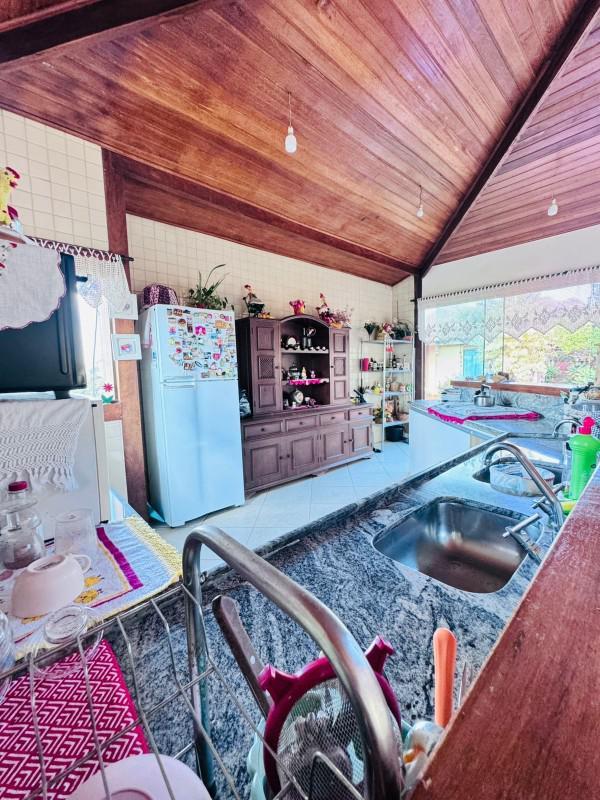 Casa, Serra dos Bandeirantes, 4 Quartos, 2 Vagas, 1 Suíte
