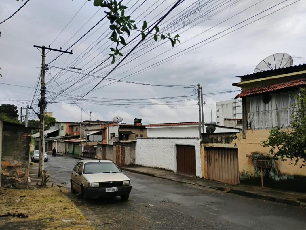 Casa, Vila Clóris, 3 Quartos, 6 Vagas, 1 Suíte