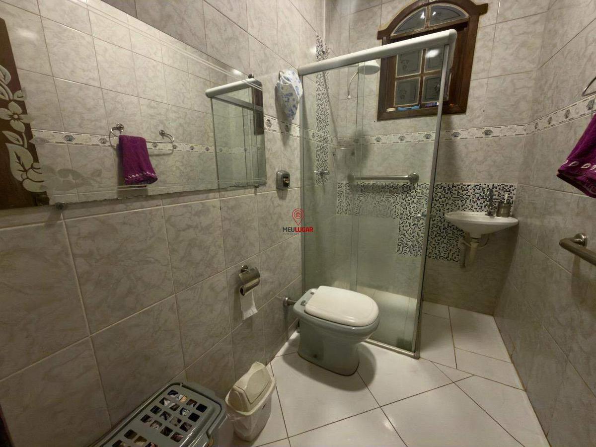 Casa, Diamante, 5 Quartos, 2 Vagas, 1 Suíte