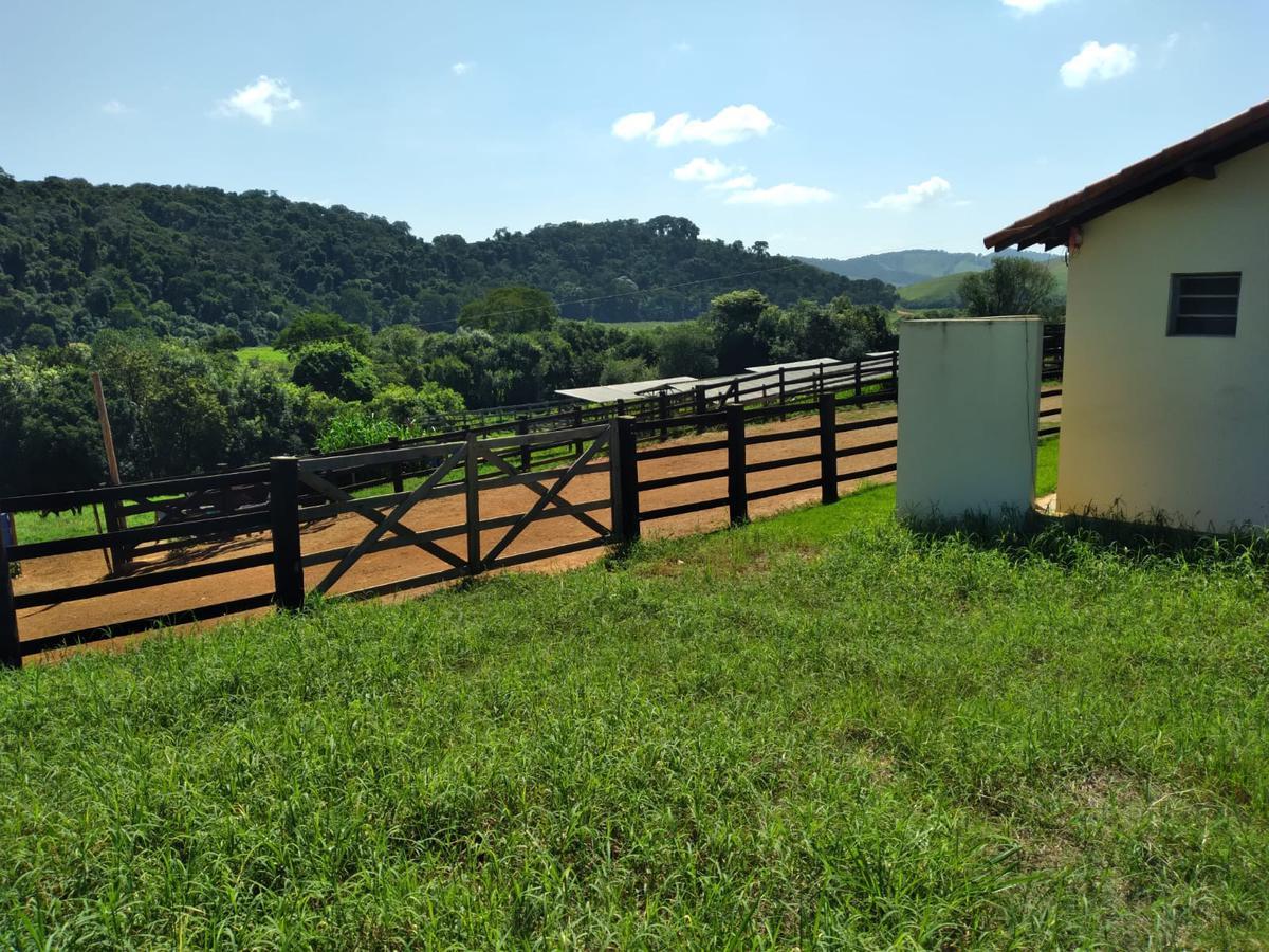 Fazenda, Centro, 4 Quartos, 2 Vagas, 1 Suíte