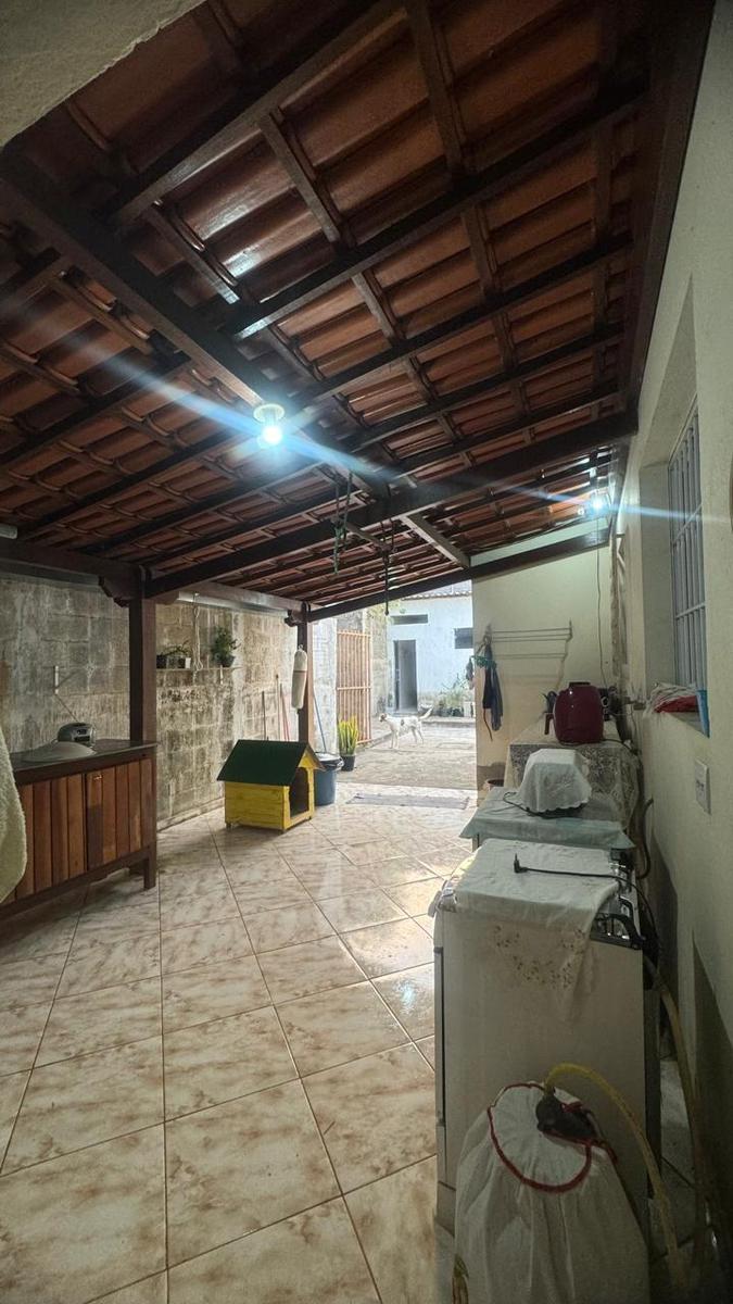 Casa, Nações Unidas, 4 Quartos, 2 Vagas, 1 Suíte