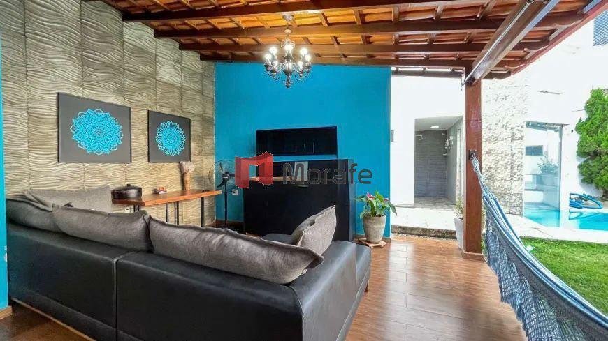 Casa, Castelo, 5 Quartos, 3 Vagas, 1 Suíte