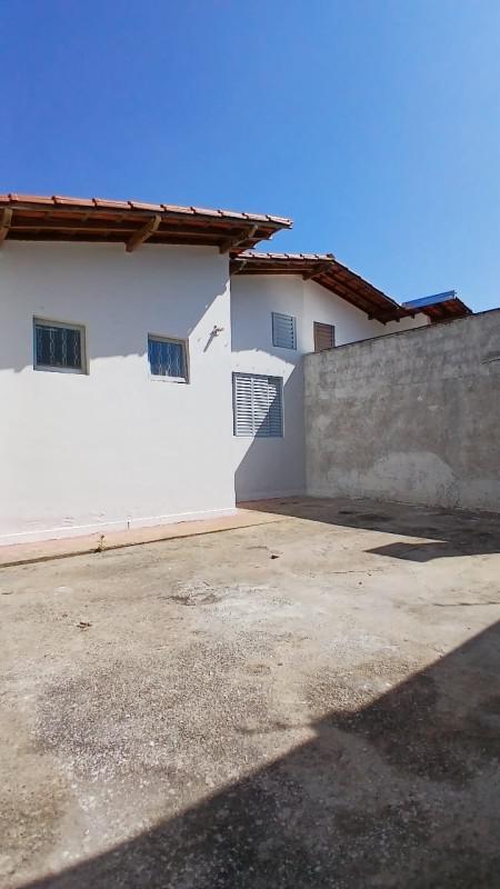 Casa, Castelo, 4 Quartos, 2 Vagas, 1 Suíte