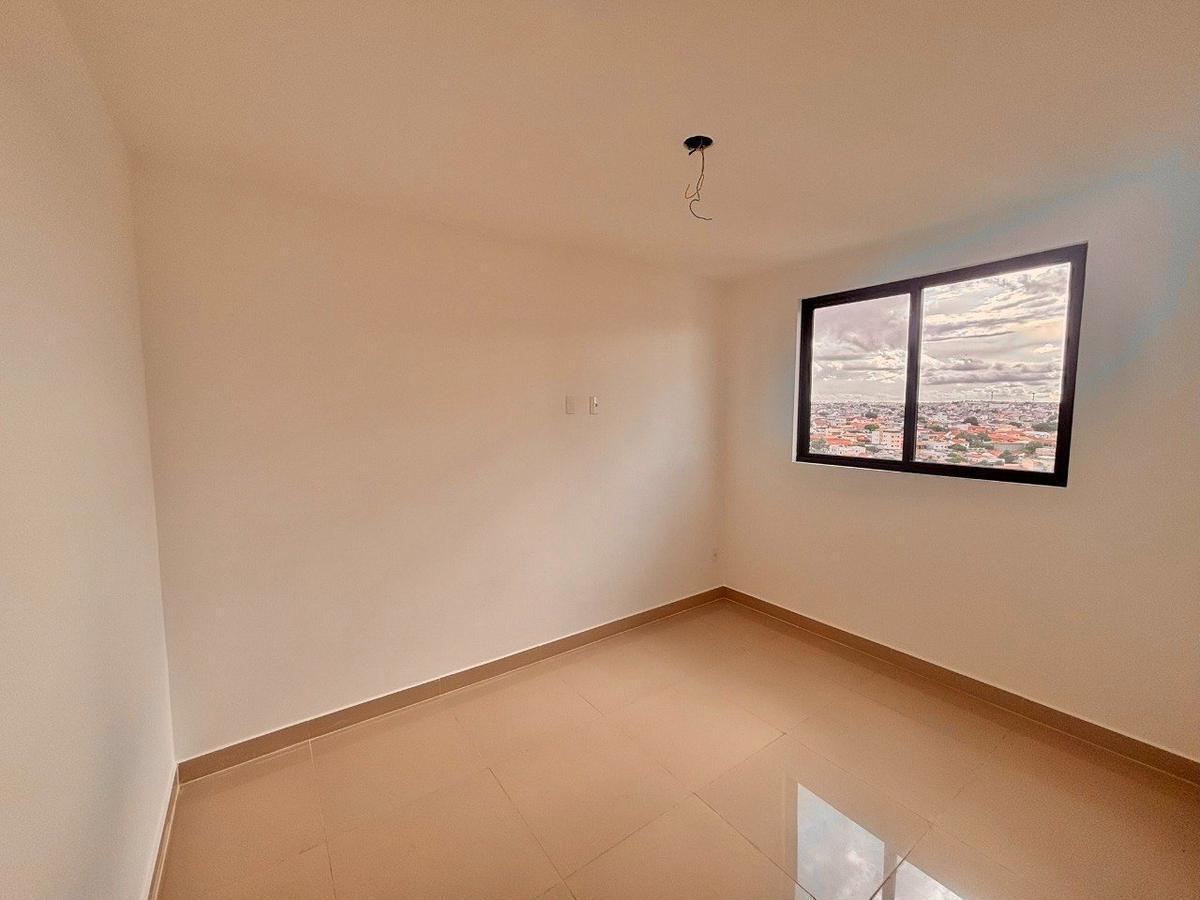 Apartamento, Serrano, 2 Quartos, 1 Vaga