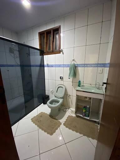 Casa, Industrial, 3 Quartos, 2 Vagas, 1 Suíte