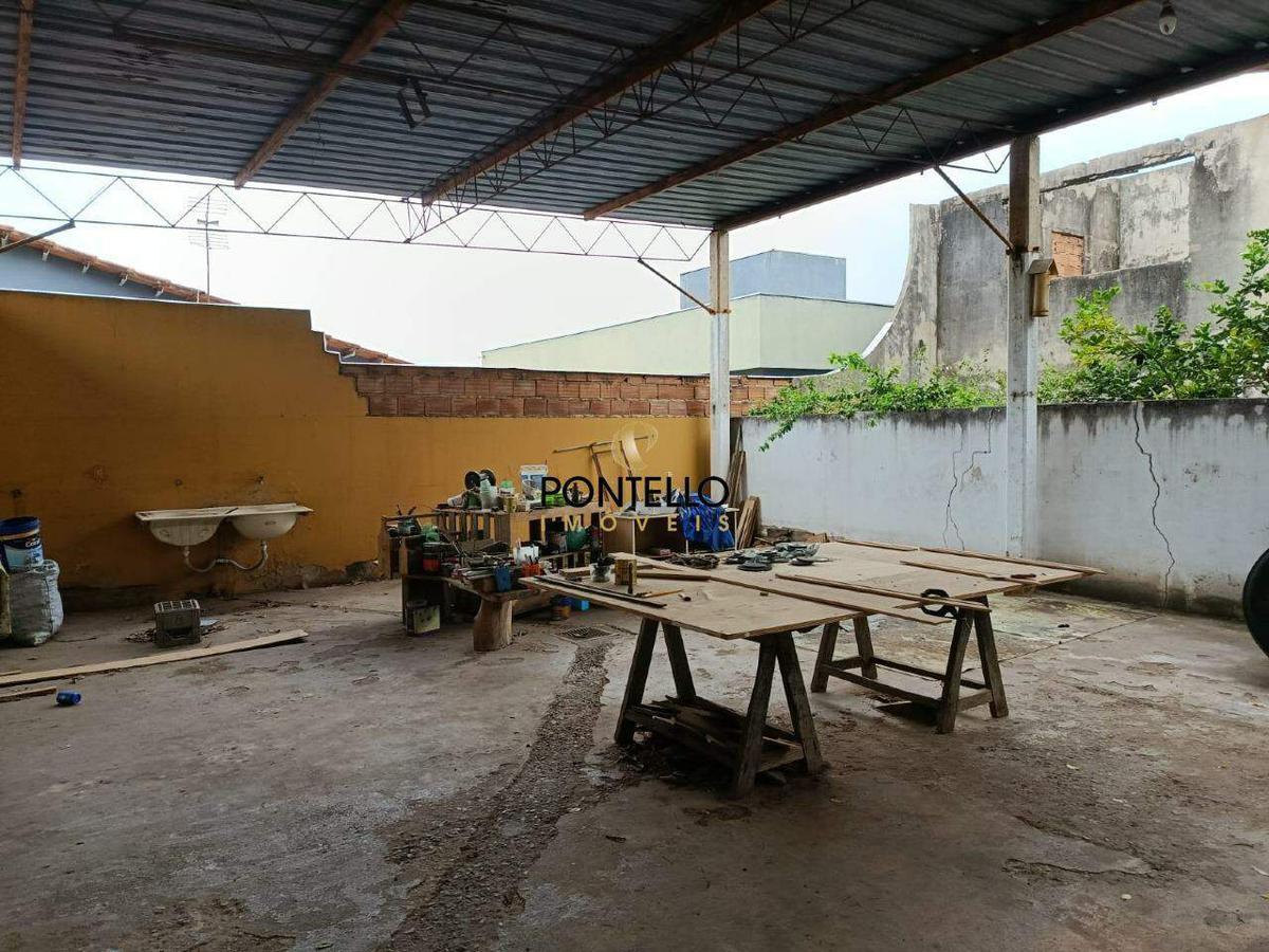 Casa, Jardim Arizona, 2 Quartos, 2 Vagas, 1 Suíte