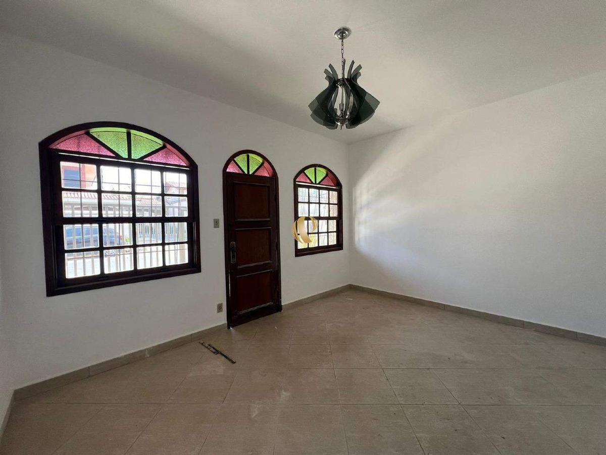 Casa, Canaã, 6 Quartos, 2 Vagas, 2 Suítes