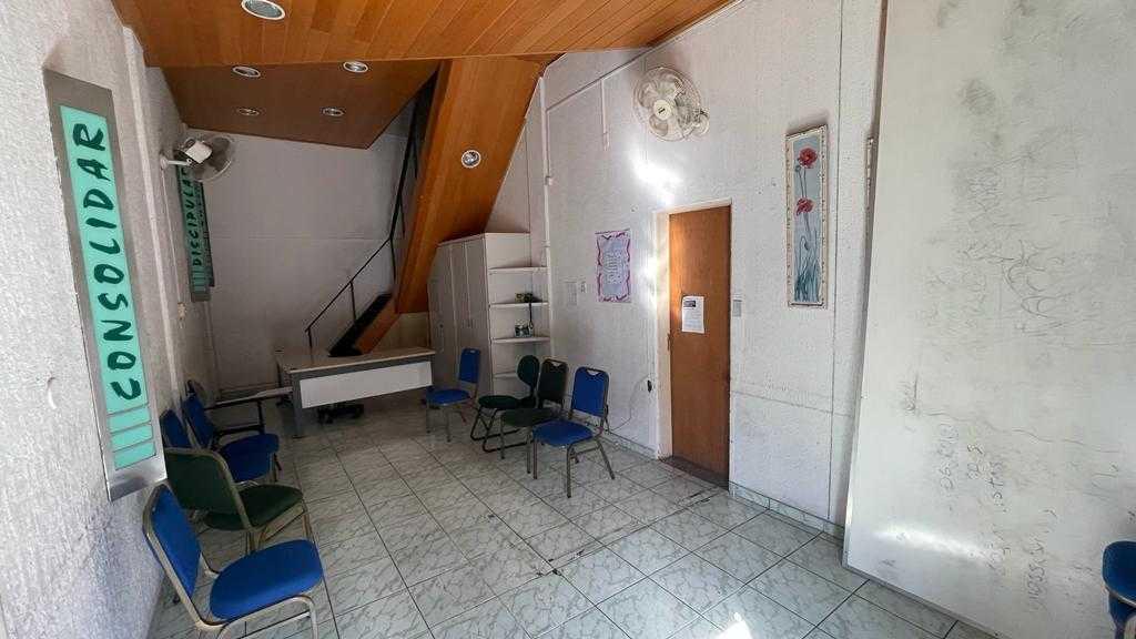 Prédio, São Cristóvão, 0 Quarto, 0 Vaga