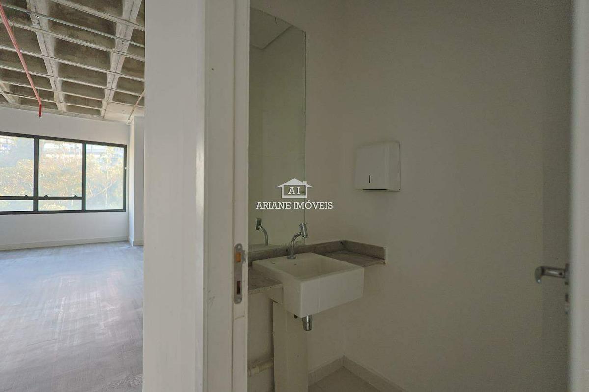 Sala, Vila da Serra, 0 Quarto, 3 Vagas