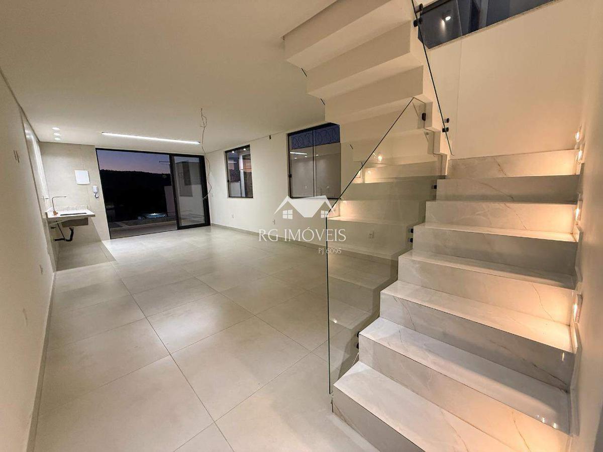 Casa, Masterville, 3 Quartos, 4 Vagas, 3 Suítes