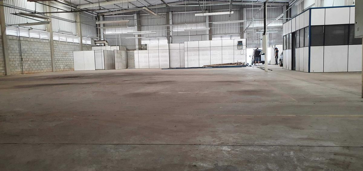 Galpão, Distrito Industrial Doutor Hélio Pentagna Guimarães, 0 Quarto, 0 Vaga