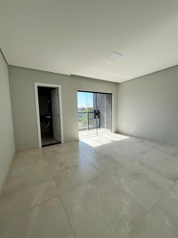 Casa, Monte Verde, 3 Quartos, 2 Vagas, 1 Suíte