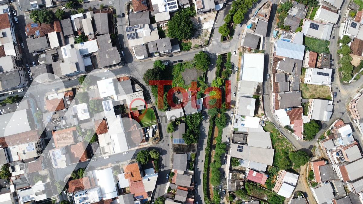 Lote, Canaã, 10 Quartos, 4 Vagas, 1 Suíte