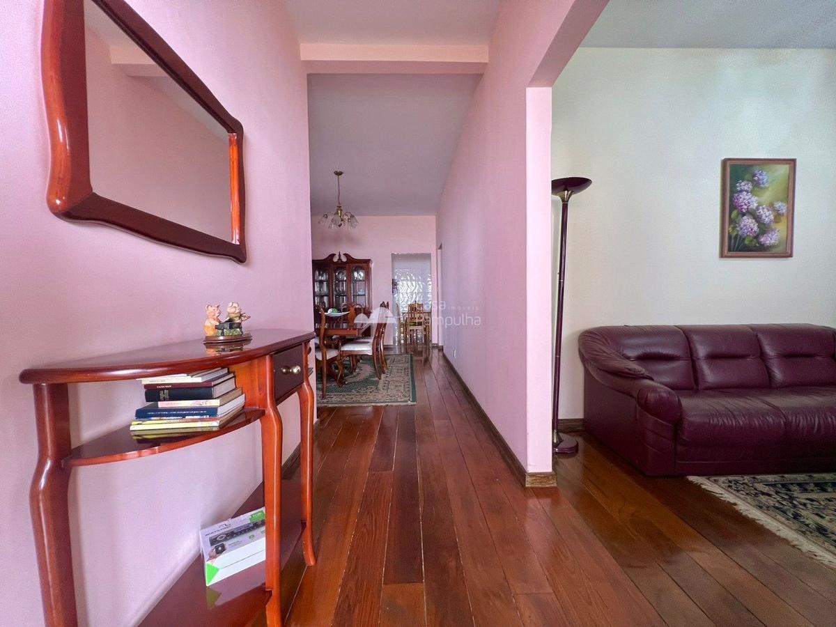 Casa, Jardim Leblon, 3 Quartos, 3 Vagas, 1 Suíte