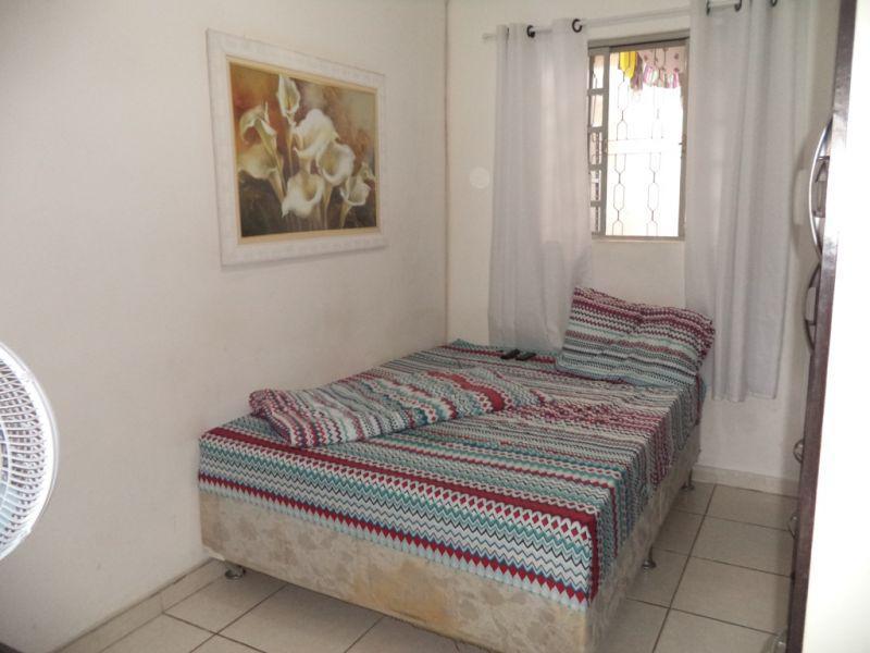 Casa, Guanabara, 2 Quartos, 3 Vagas, 0 Suíte