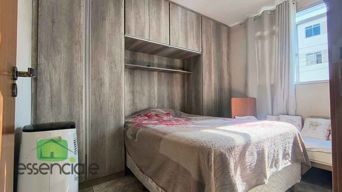 Apartamento, Laranjeiras, 2 Quartos, 1 Vaga