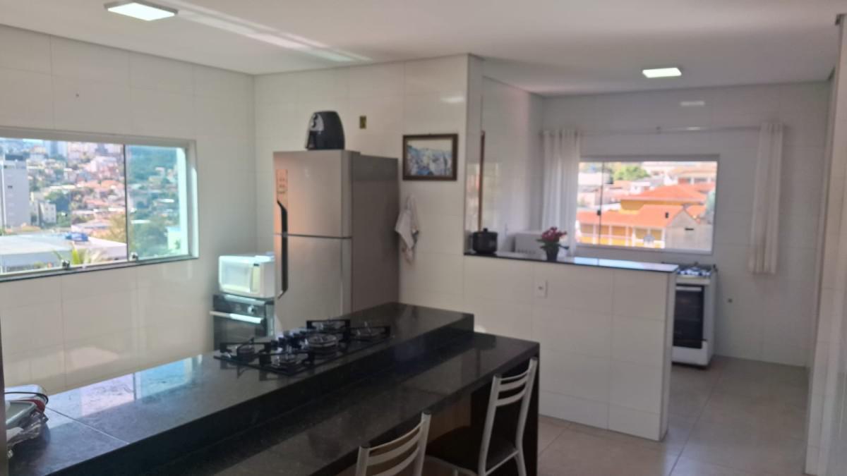 Casa, Palmeiras, 12 Quartos, 2 Vagas, 1 Suíte