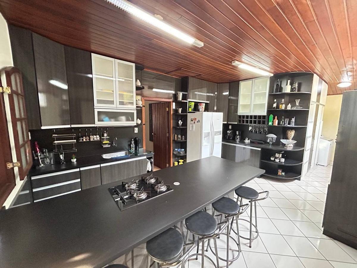 Casa, Centro, 3 Quartos, 3 Vagas, 1 Suíte