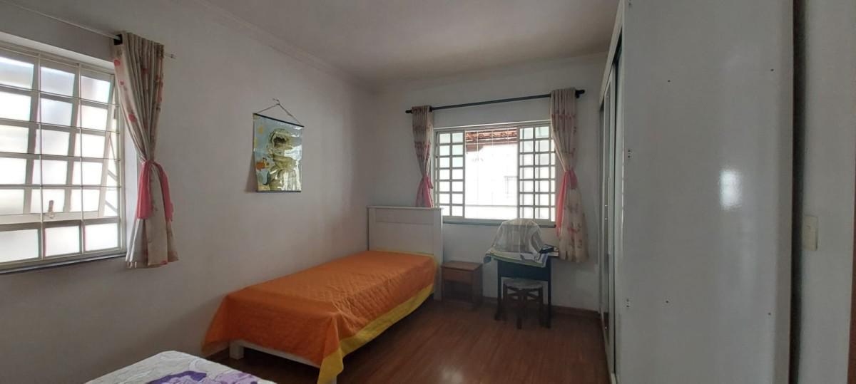 Casa, Jardim Riacho das Pedras, 3 Quartos, 2 Vagas, 1 Suíte