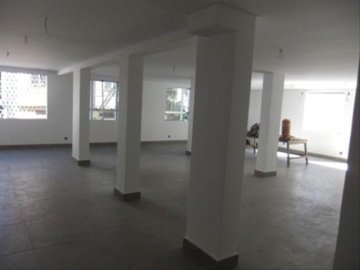 Prédio, Serra, 8 Vagas