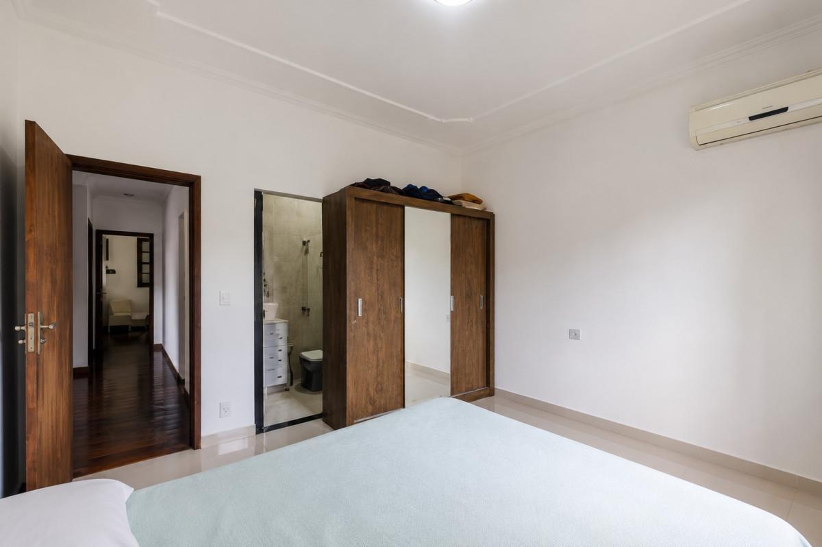 Casa, Castelo, 3 Quartos, 7 Vagas, 2 Suítes