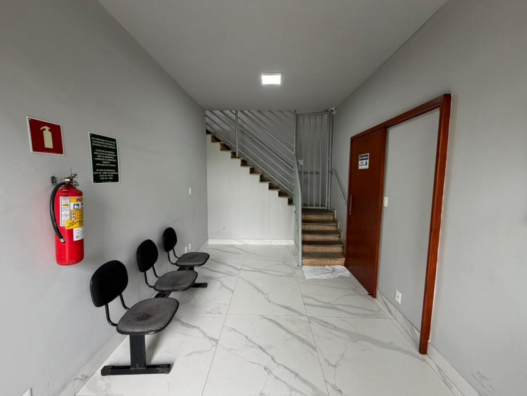 Galpão, Serrano, 0 Quarto, 10 Vagas