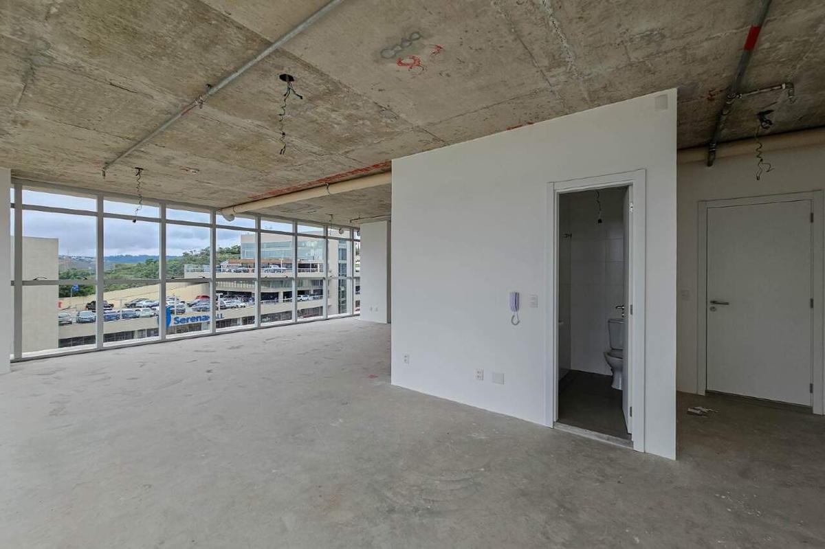 Sala, Vila da Serra, 0 Quarto, 0 Vaga