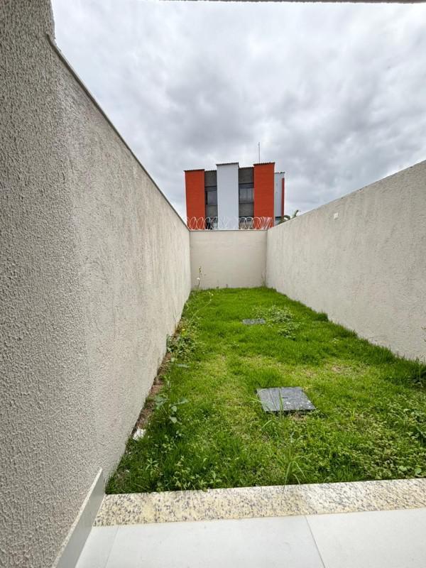 Casa, Santa Mônica, 2 Quartos, 2 Vagas, 2 Suítes