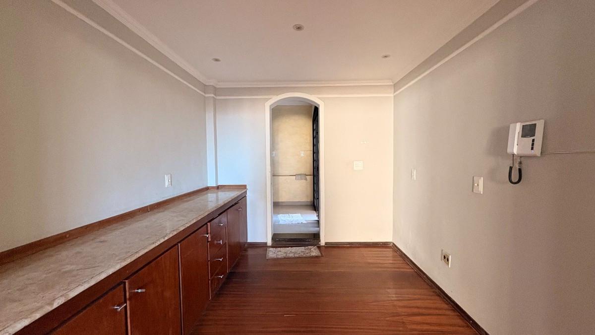 Apartamento, Luxemburgo, 4 Quartos, 1 Vaga, 1 Suíte