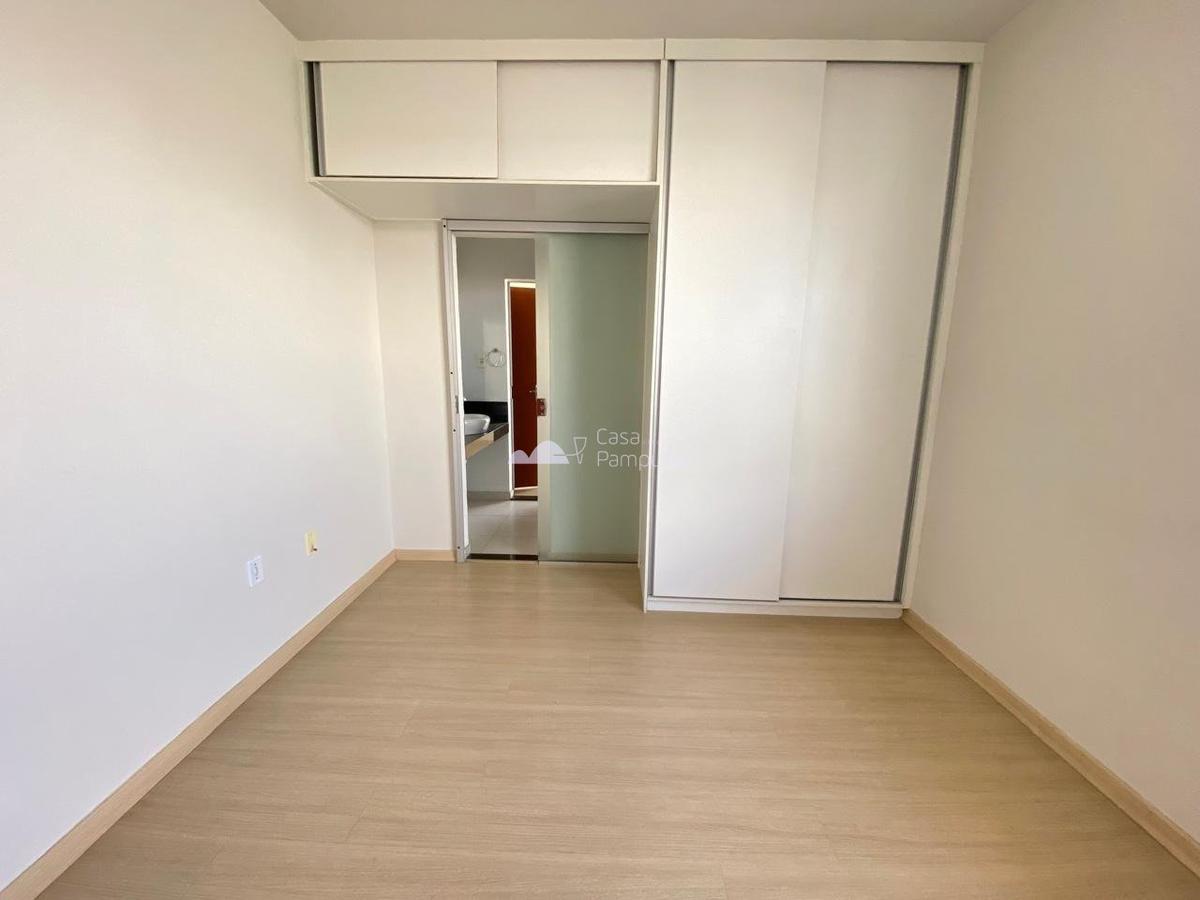 Casa, Trevo, 5 Quartos, 4 Vagas, 3 Suítes