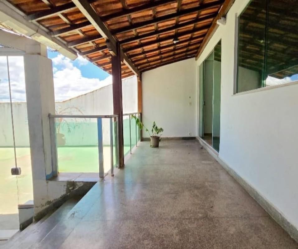 Casa, Engenho Nogueira, 3 Quartos, 4 Vagas, 1 Suíte