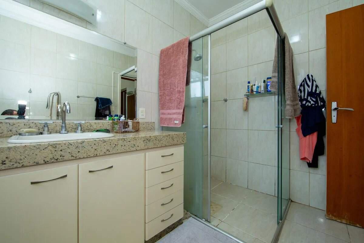 Casa, Prado, 5 Quartos, 6 Vagas, 2 Suítes