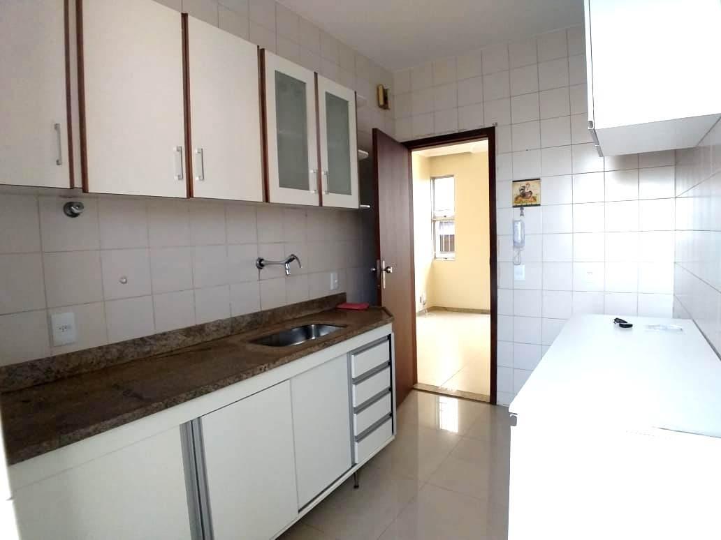 Apartamento, Estoril, 3 Quartos, 1 Vaga