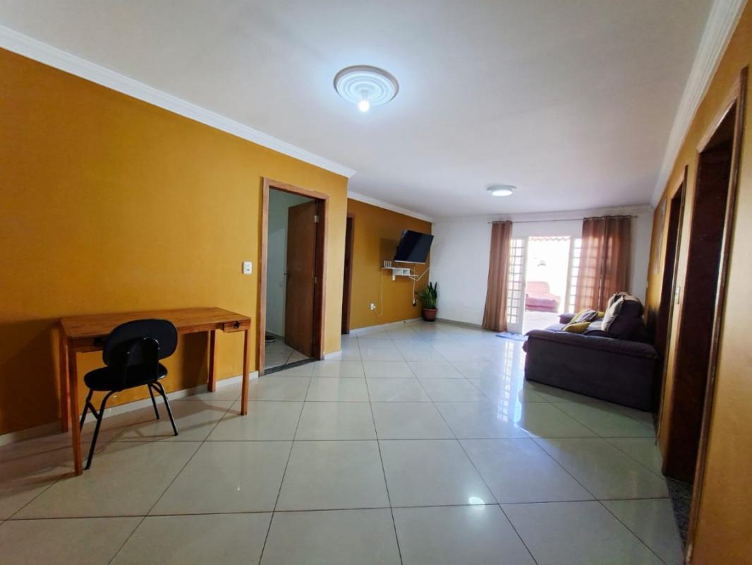 Casa, Araguaia, 4 Quartos, 3 Vagas, 1 Suíte