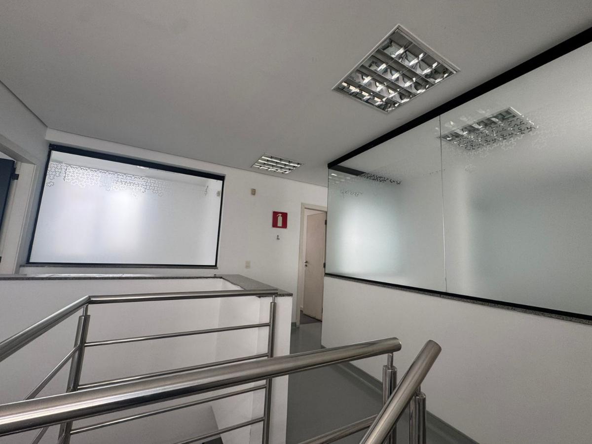 Casa Comercial, Floresta, 20 Quartos, 2 Vagas