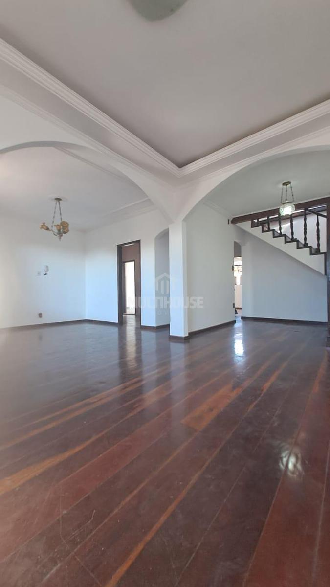 Casa, Candelária, 4 Quartos, 3 Vagas, 1 Suíte