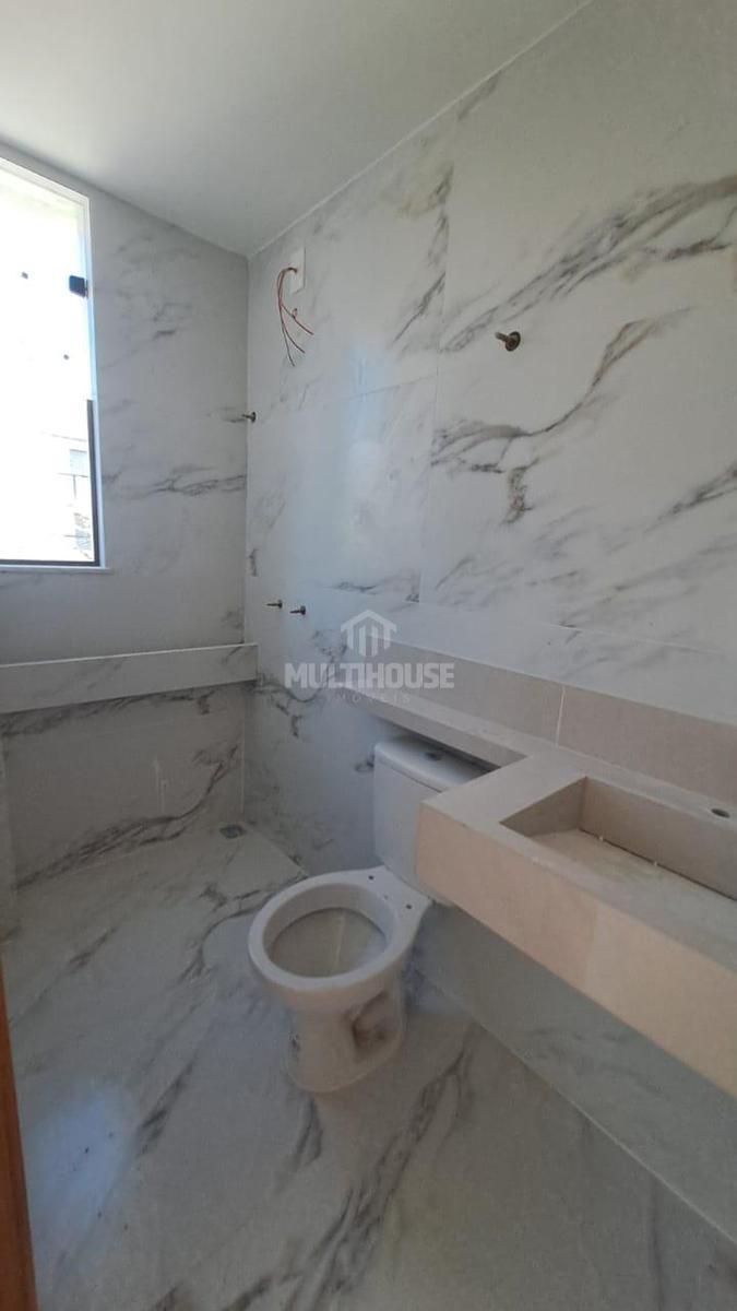 Casa, Santa Branca, 3 Quartos, 4 Vagas, 1 Suíte
