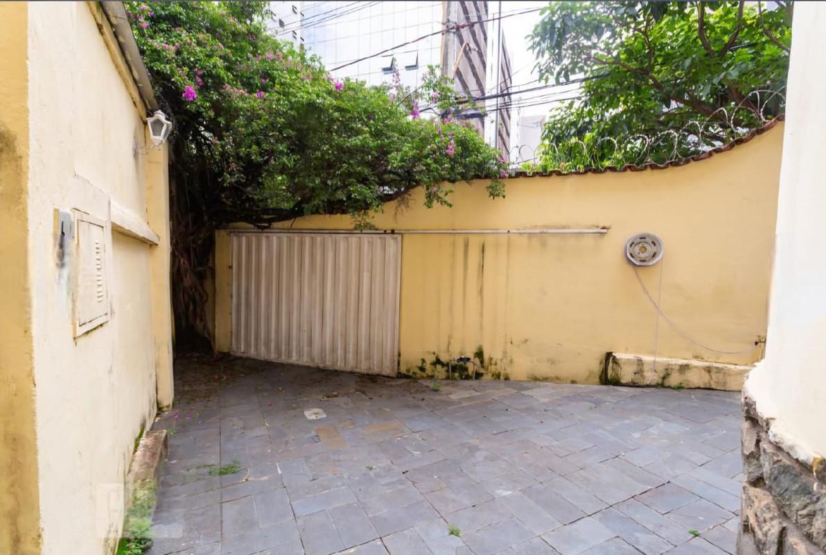 Casa, Lourdes, 5 Quartos, 2 Vagas, 1 Suíte
