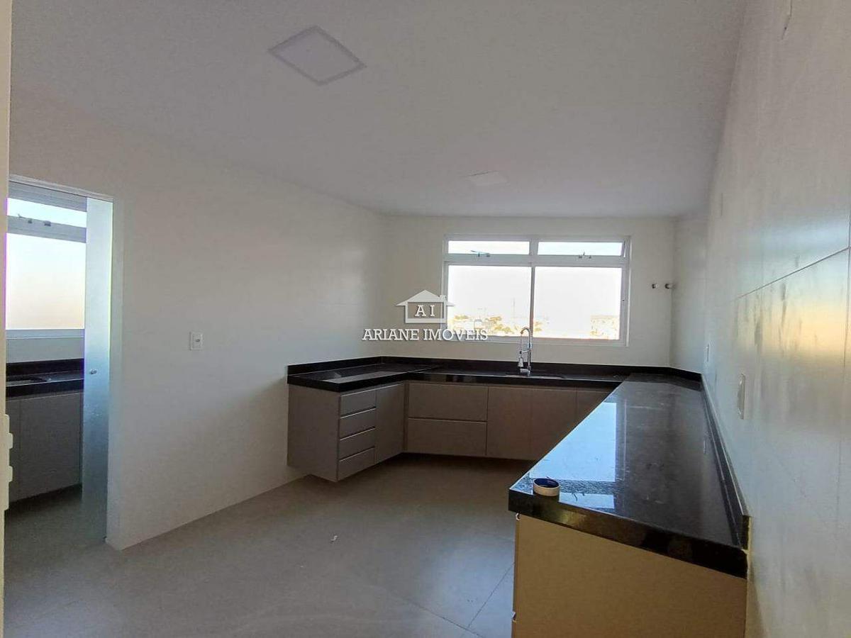 Apartamento, Colégio Batista, 4 Quartos, 2 Vagas, 3 Suítes
