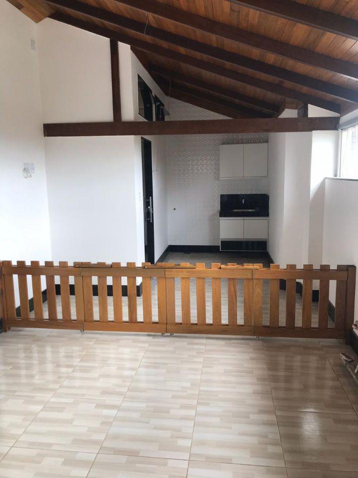 Casa em Condomínio, Cabral, 3 Quartos, 2 Vagas, 1 Suíte