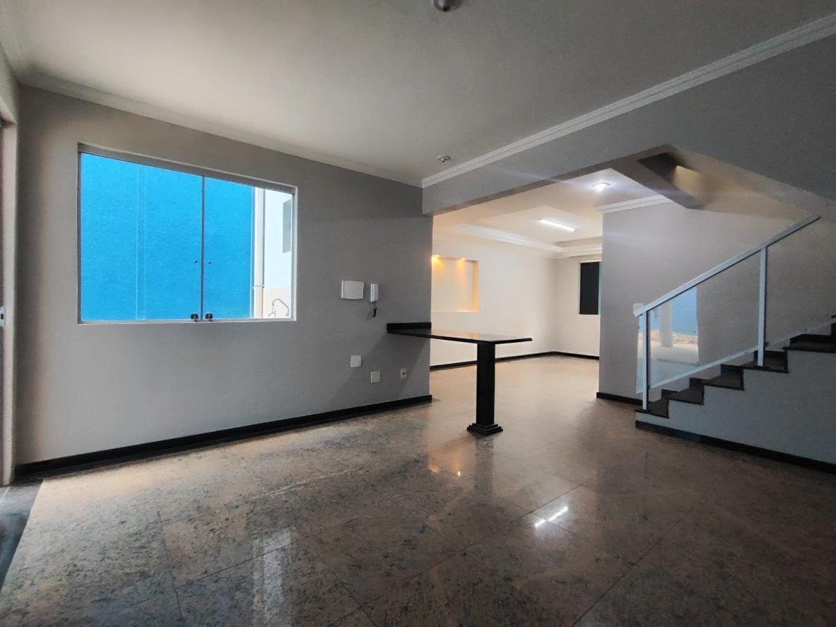 Casa, Nova Floresta, 3 Quartos, 2 Vagas, 1 Suíte