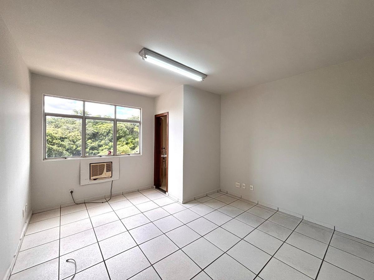 Sala, São José, 0 Quarto, 0 Vaga