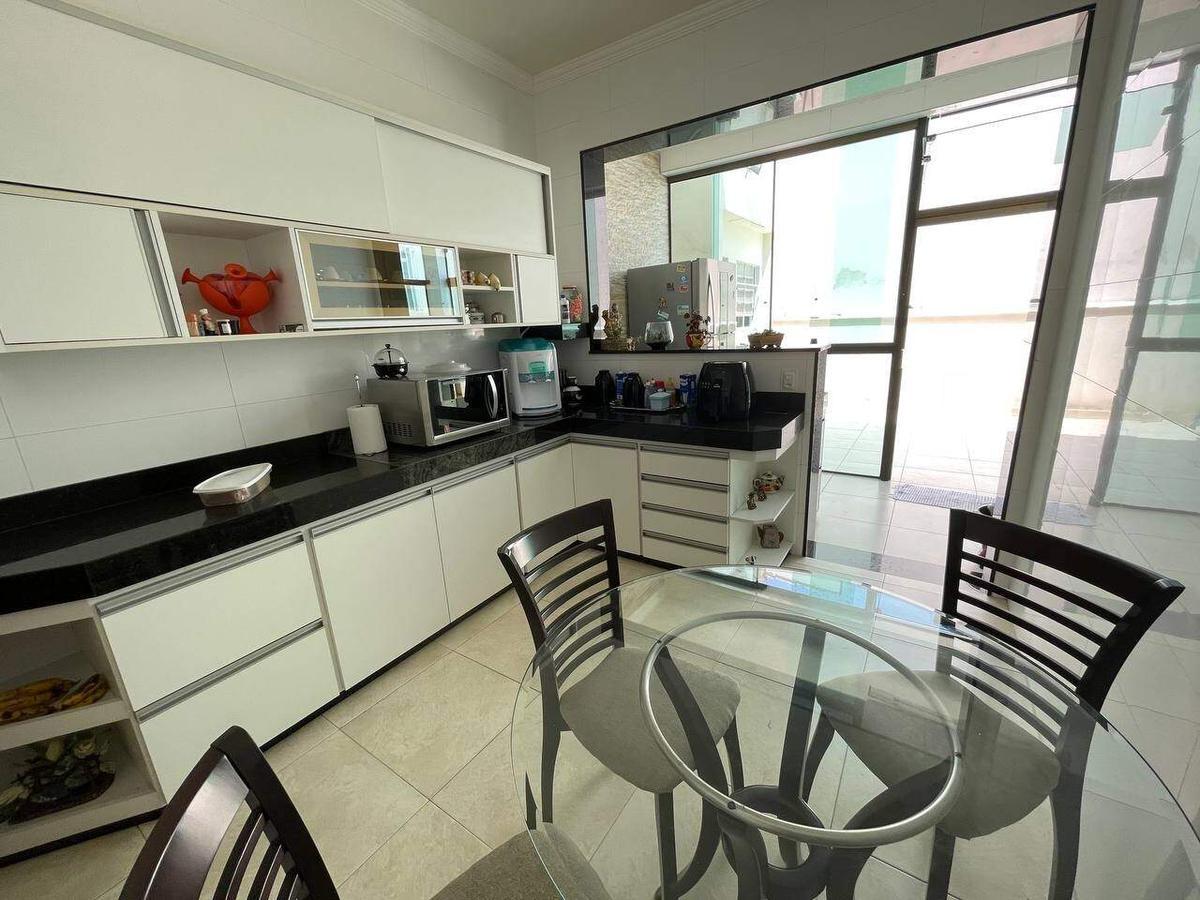 Casa, Novo Eldorado, 5 Quartos, 3 Vagas, 2 Suítes