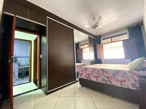 Casa, Industrial, 3 Quartos, 2 Vagas, 1 Suíte