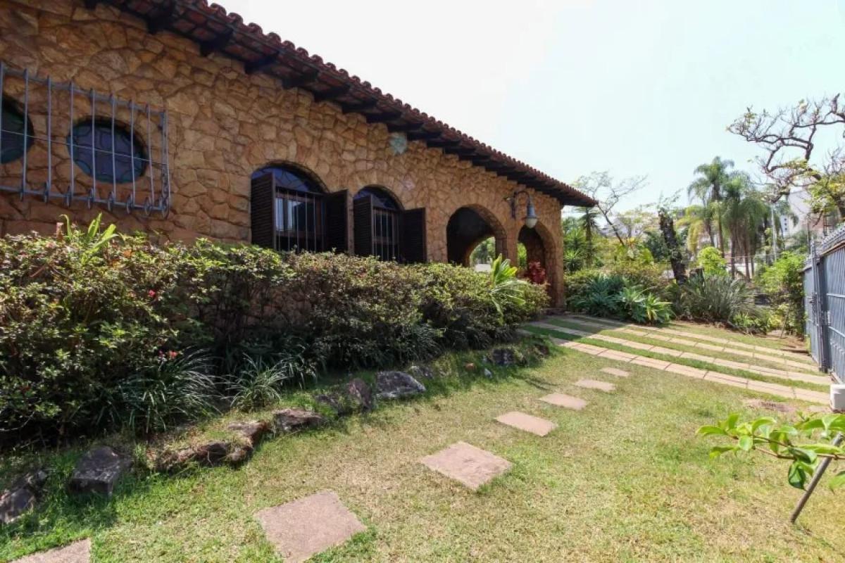 Casa, São Bento, 4 Quartos, 8 Vagas, 2 Suítes