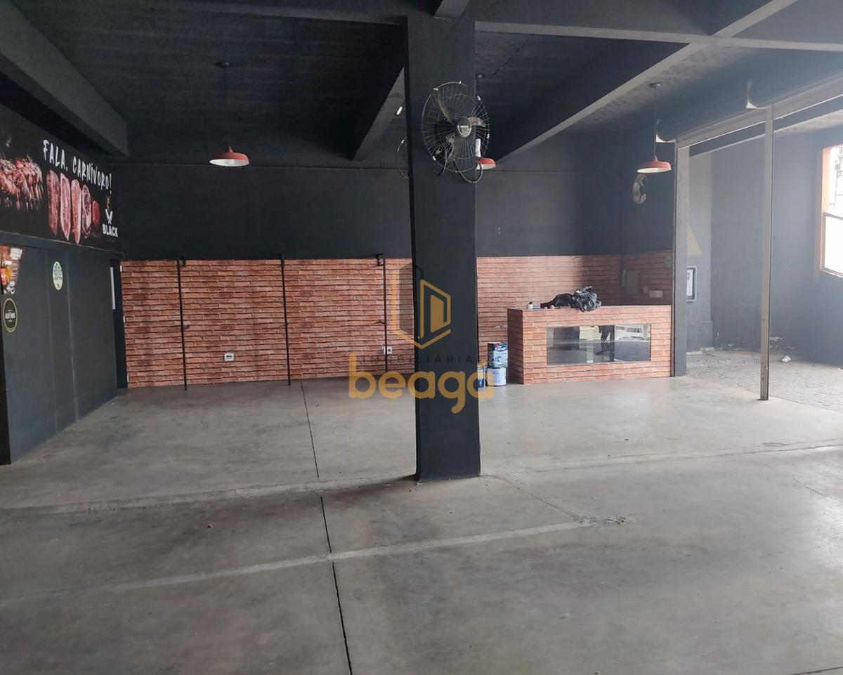 Andar, Coqueiros, 0 Quarto, 4 Vagas