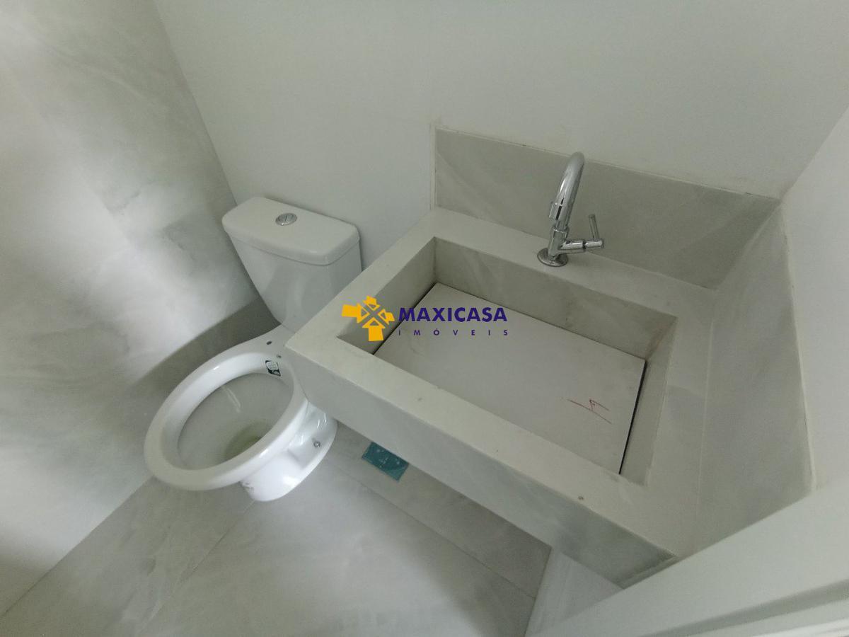 Casa, Planalto, 2 Quartos, 1 Vaga, 2 Suítes