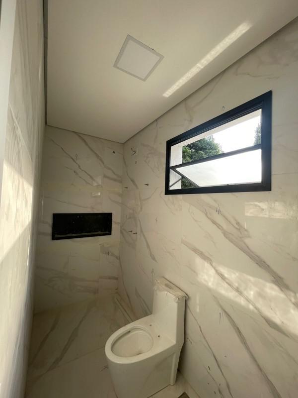 Casa, Trevo, 4 Quartos, 2 Vagas, 3 Suítes