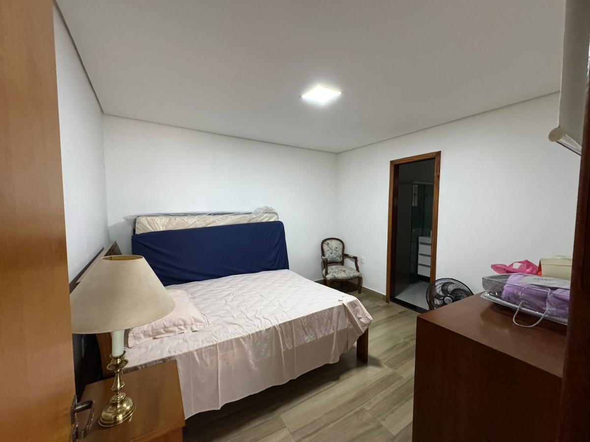 Casa, Floresta, 5 Quartos, 2 Vagas, 2 Suítes